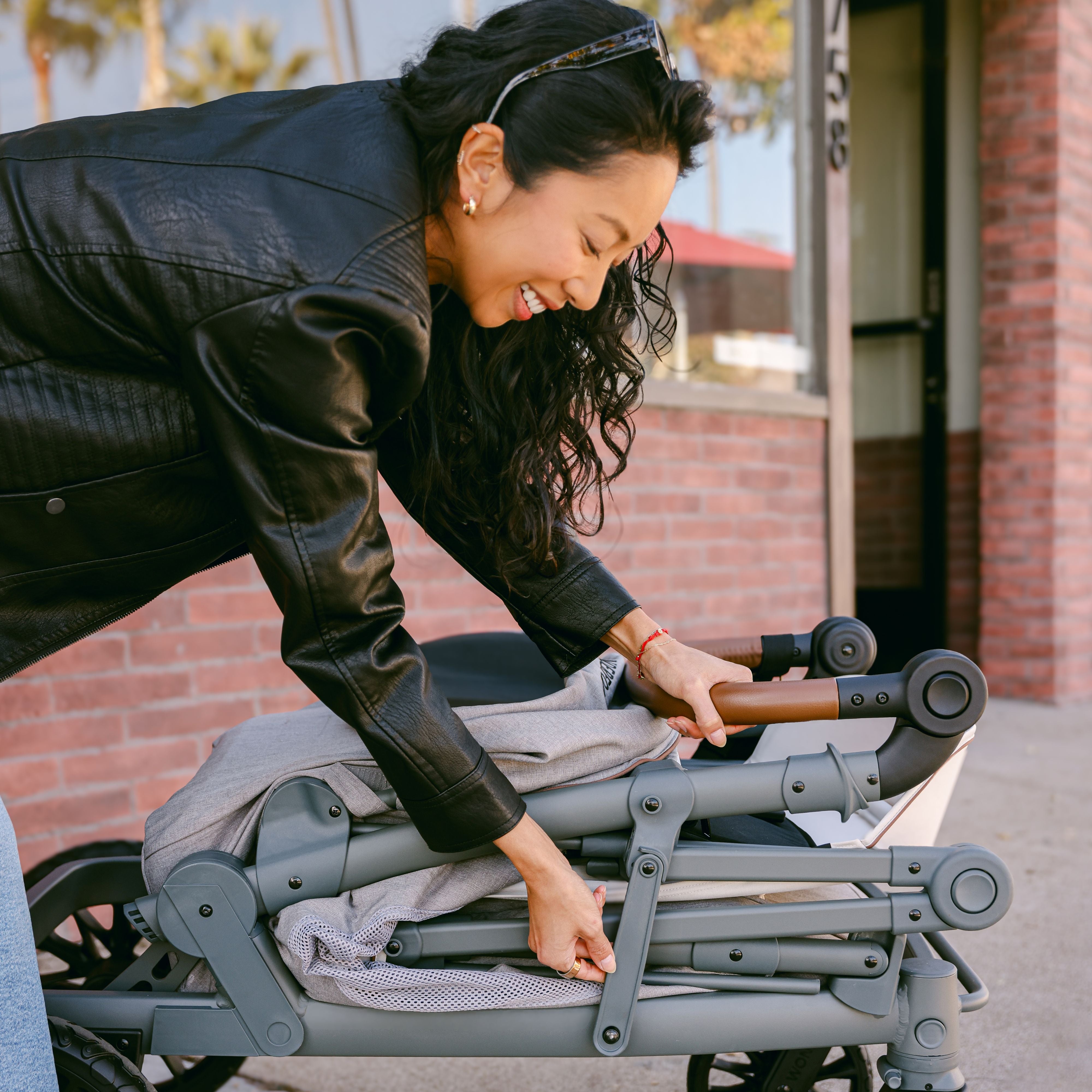 WonderFold L2 Double Stroller Wagon (2 Seater)