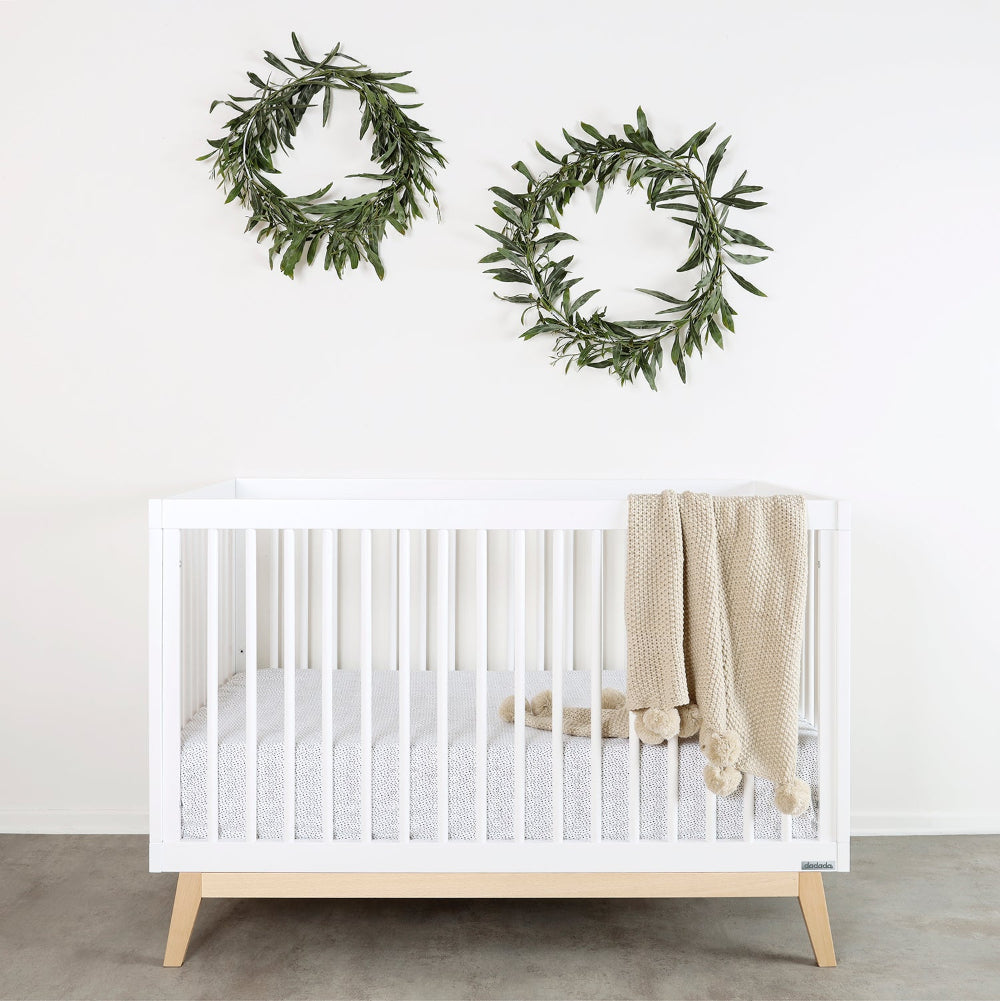 Dadada Soho 3-in-1 Convertible Crib