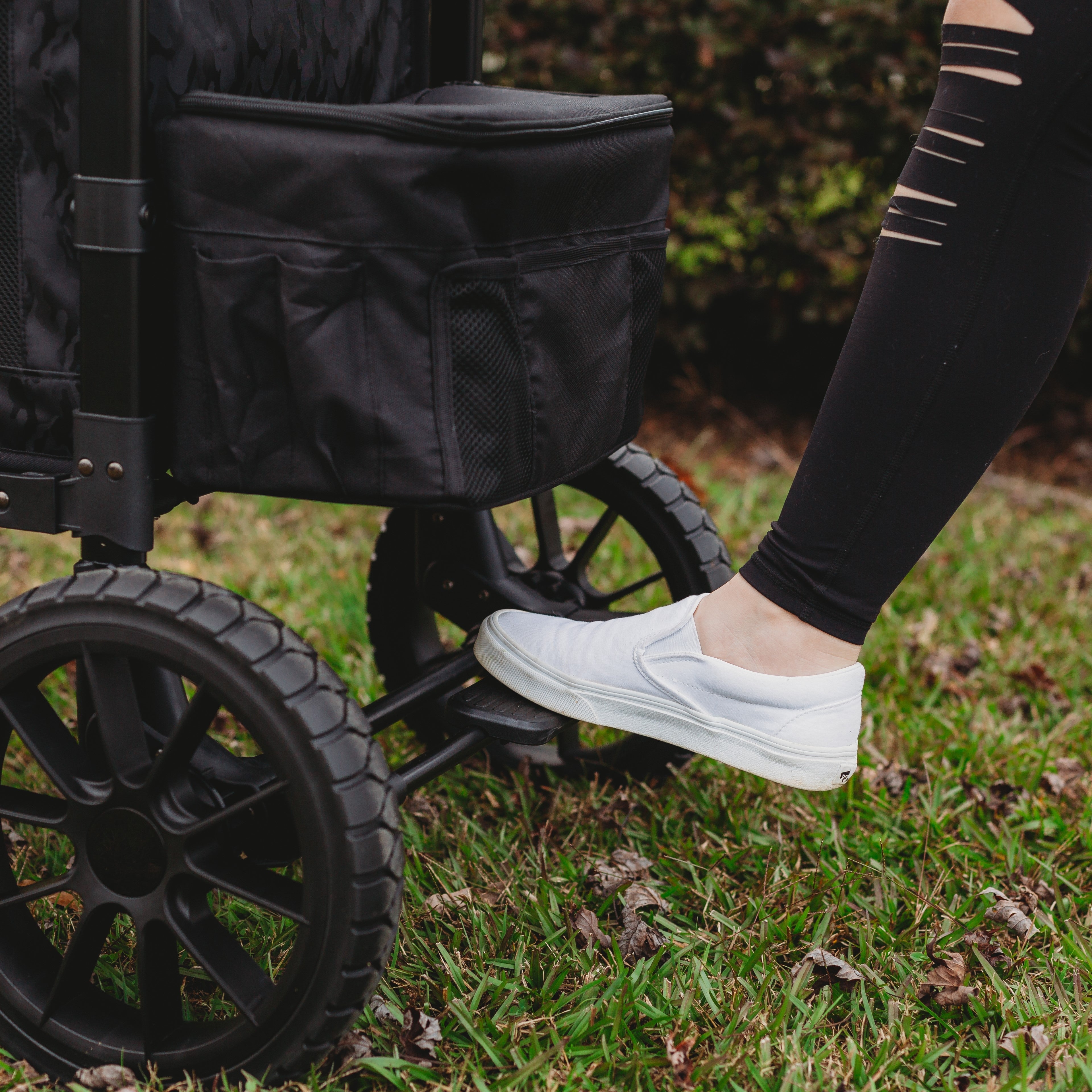 WonderFold W2 Luxe Double Stroller Wagon (2 Seater)