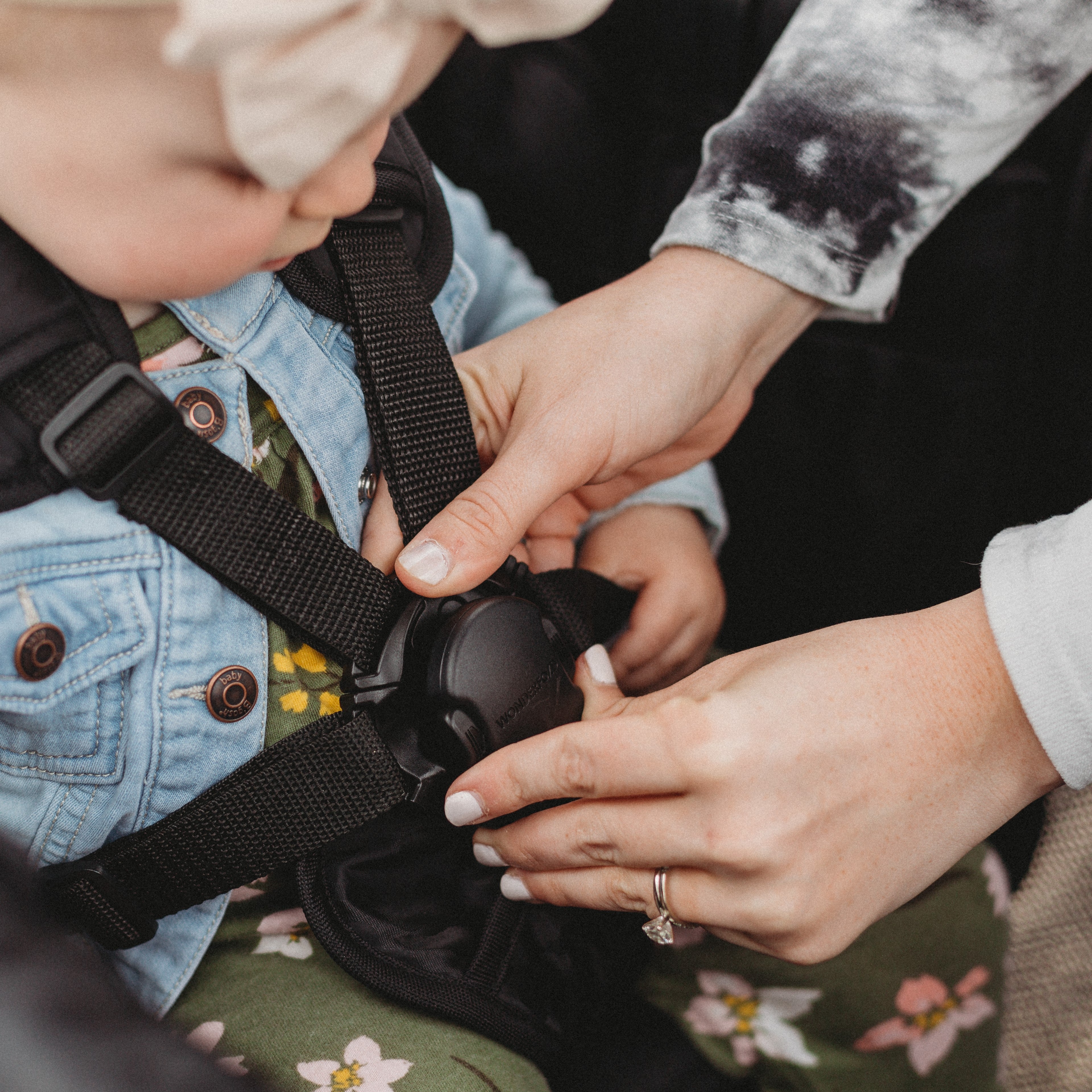 WonderFold W2 Luxe Double Stroller Wagon (2 Seater)