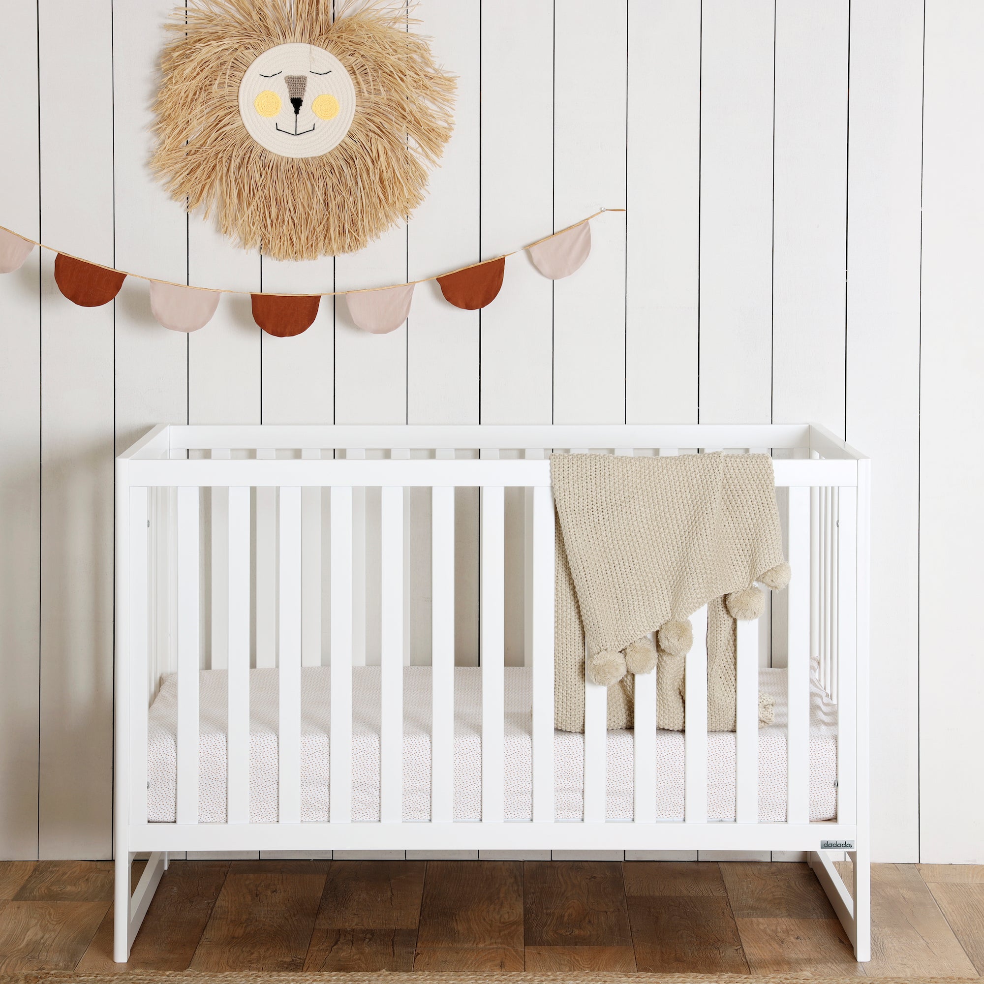 Dadada Austin 3-in-1 Convertible Crib
