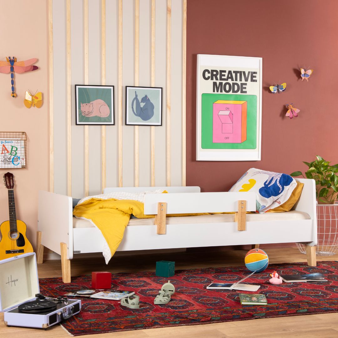 Dadada Fun Twin Bed