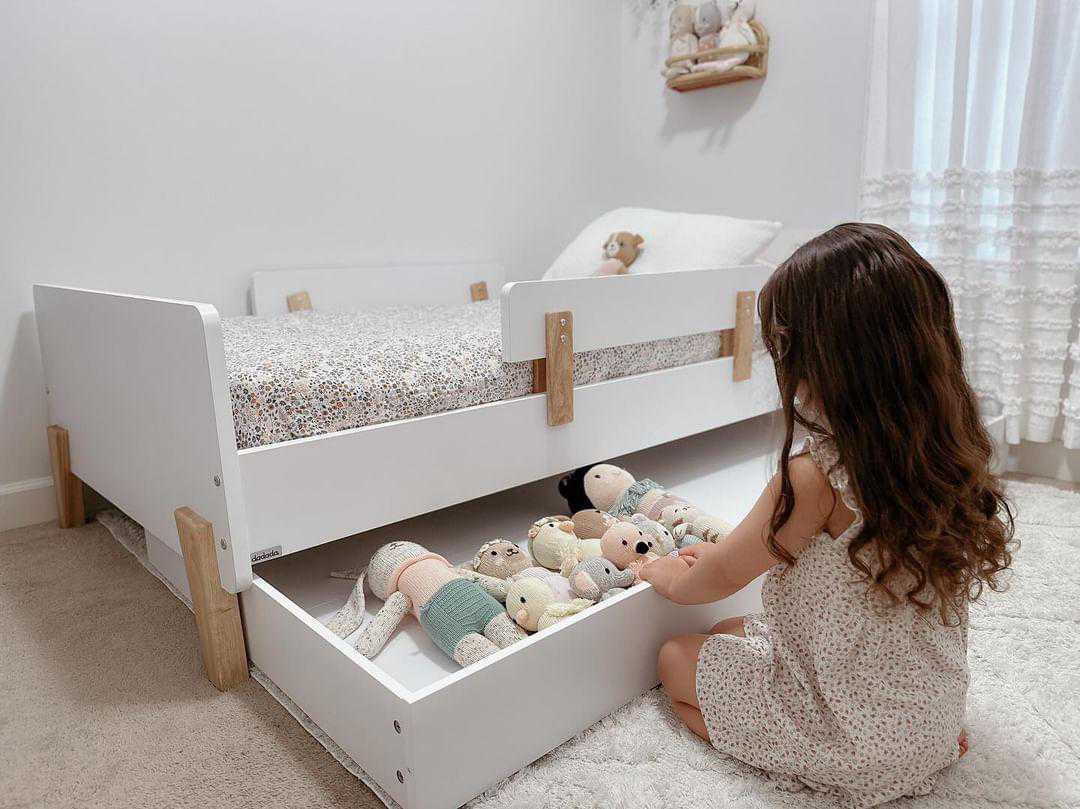 Dadada Fun Twin Bed