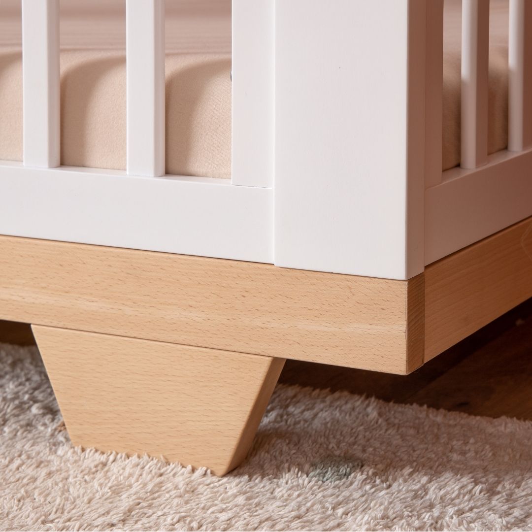 Dadada Spirit 8-in-1 Convertible Crib