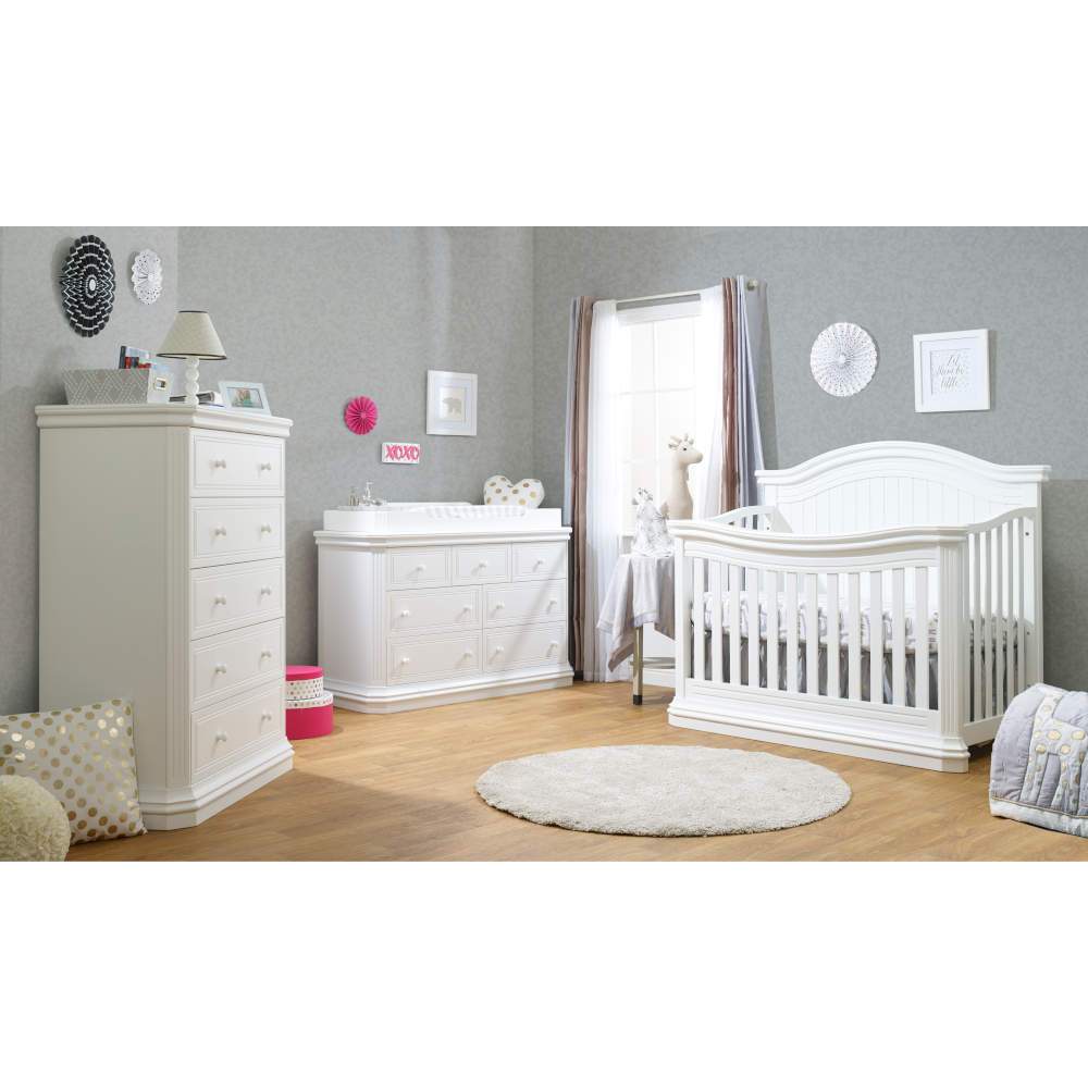 Sorelle Vista Elite 4-In-1 Crib + Double Dresser + 5-Drawer Dresser Set