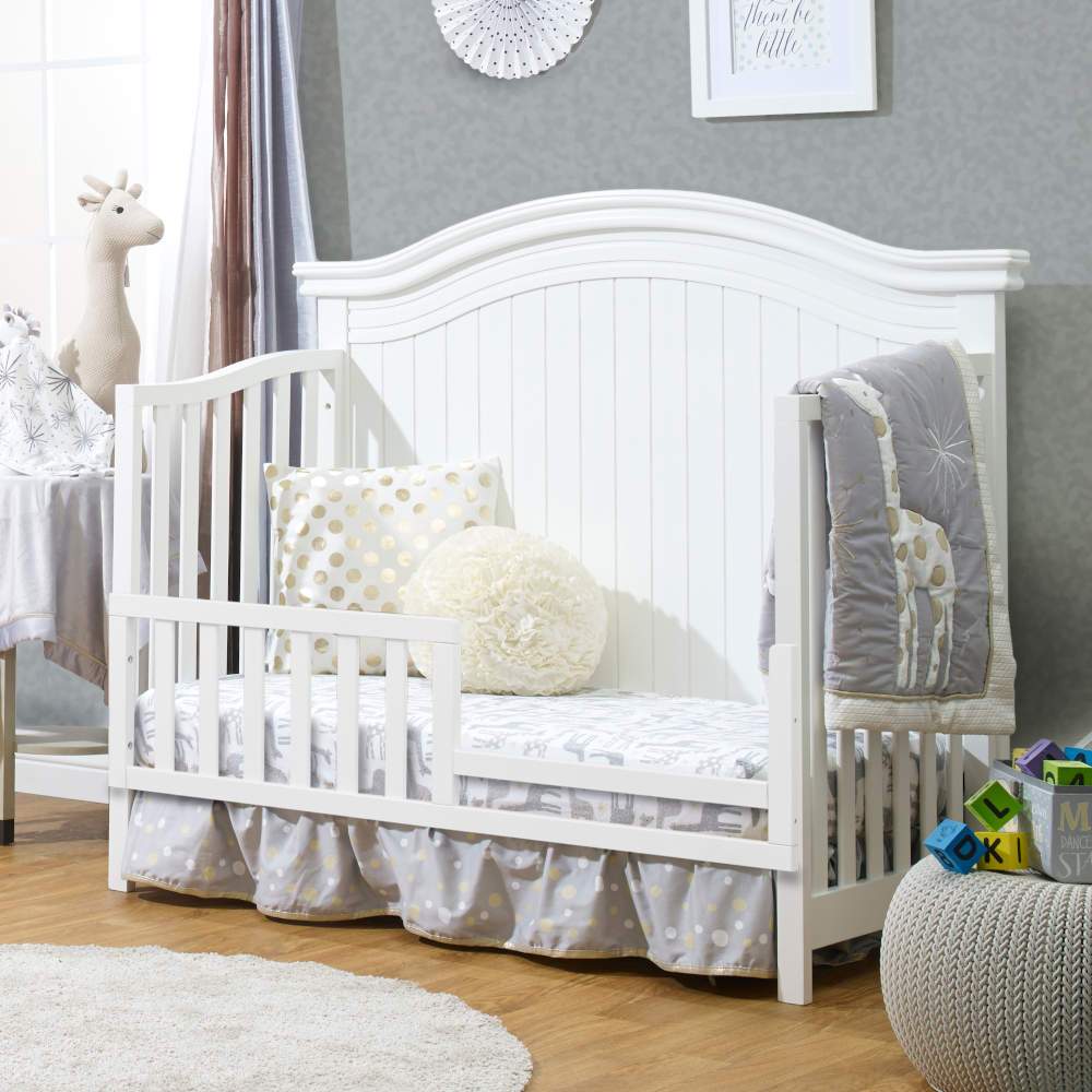 Sorelle Vista Elite 4-In-1 Crib + Double Dresser + 5-Drawer Dresser Set