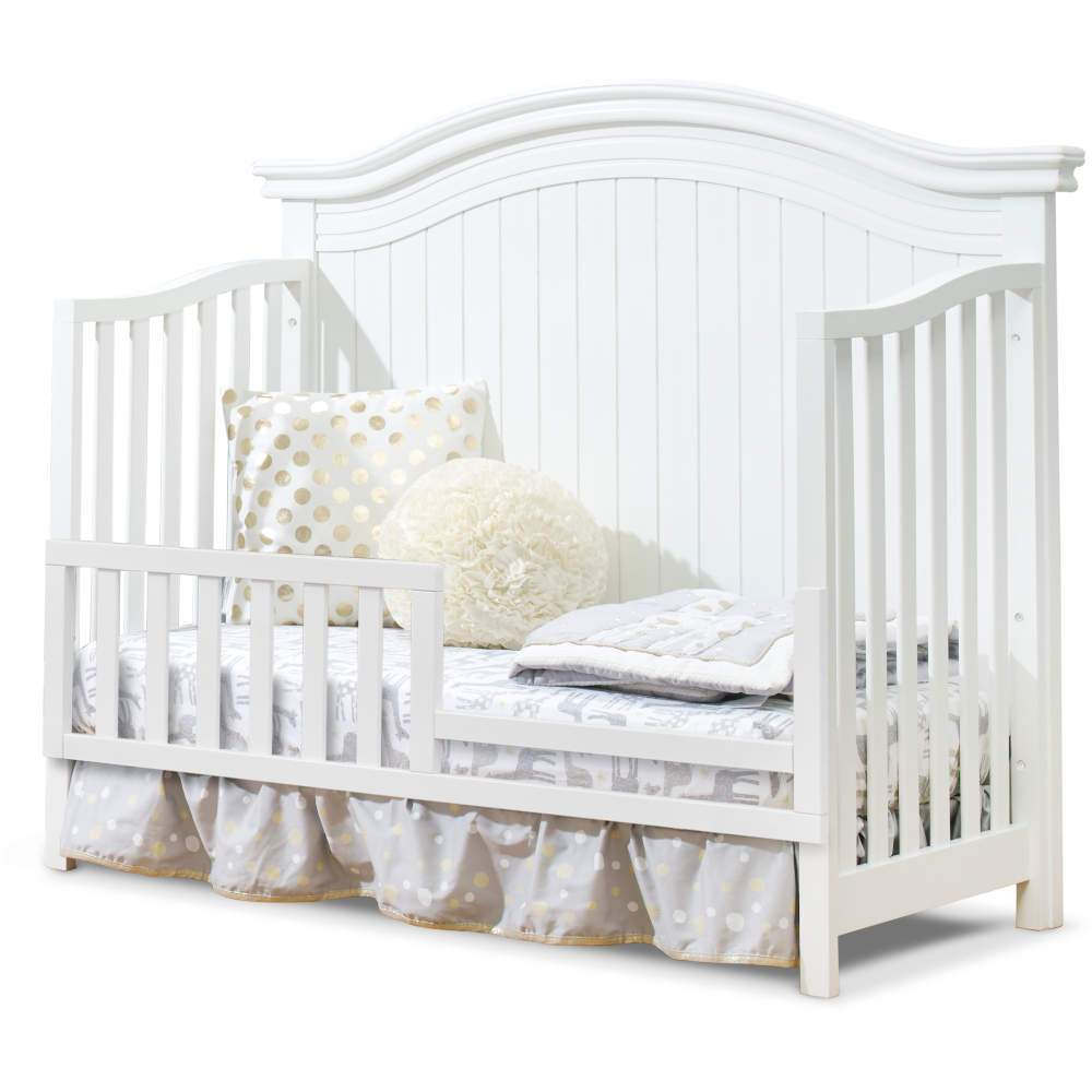 Sorelle Vista Elite 4-In-1 Crib + Double Dresser + 5-Drawer Dresser Set