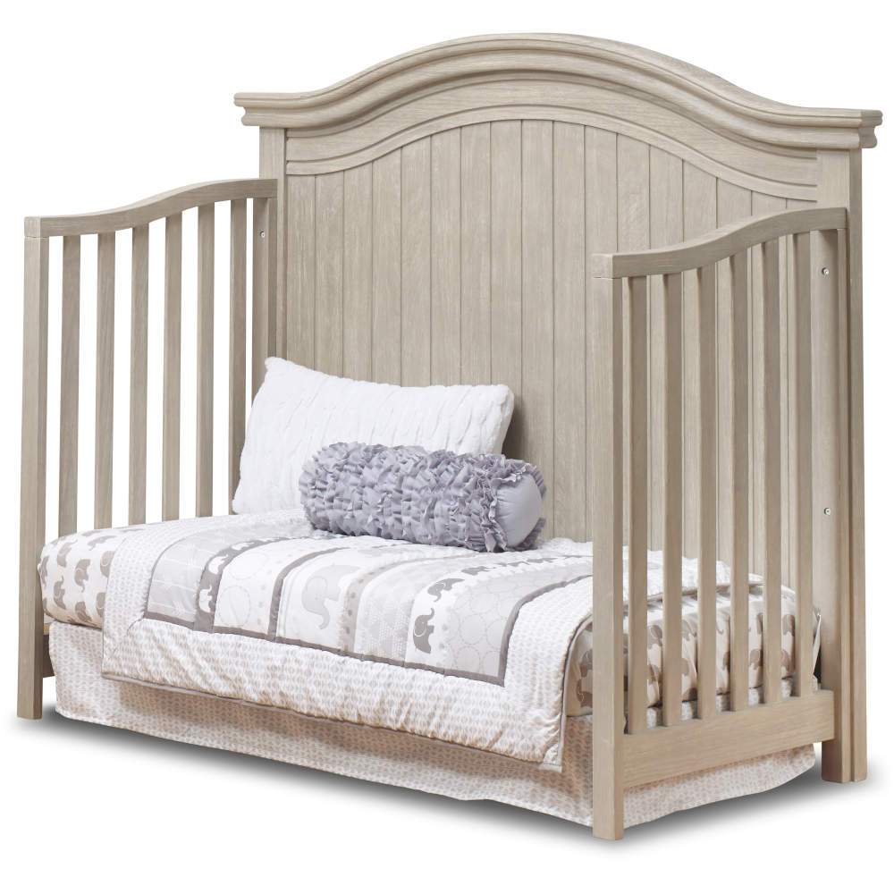 Sorelle Vista Elite 4-In-1 Crib + Double Dresser + 5-Drawer Dresser Set