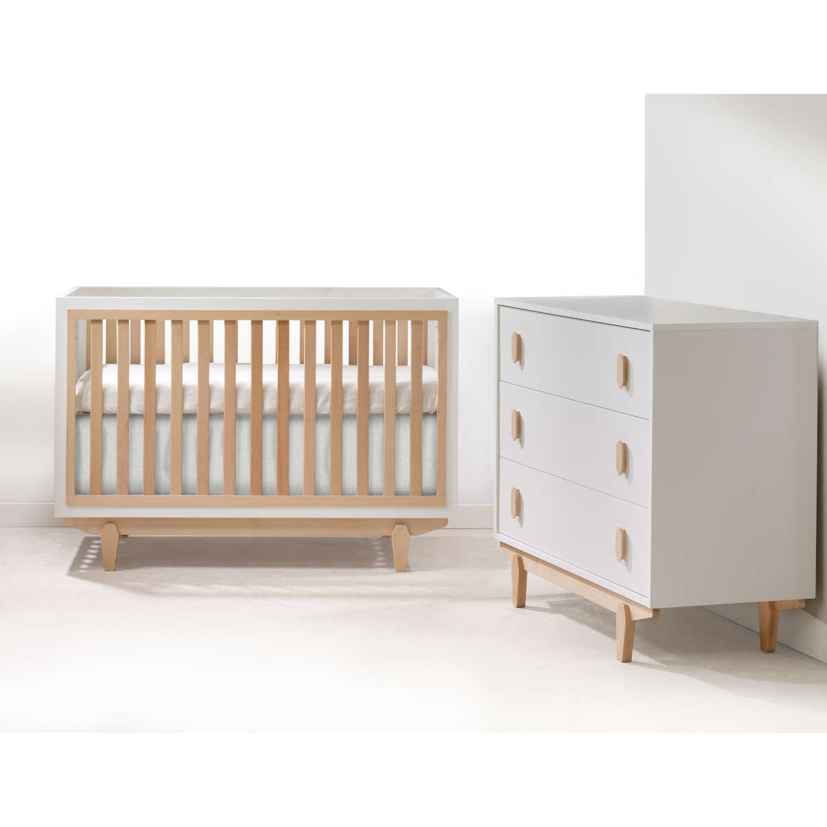 Tulip Tate Collection Classic Crib + 3-Drawer Dresser Set – Lakeland Baby and Teen Furniture