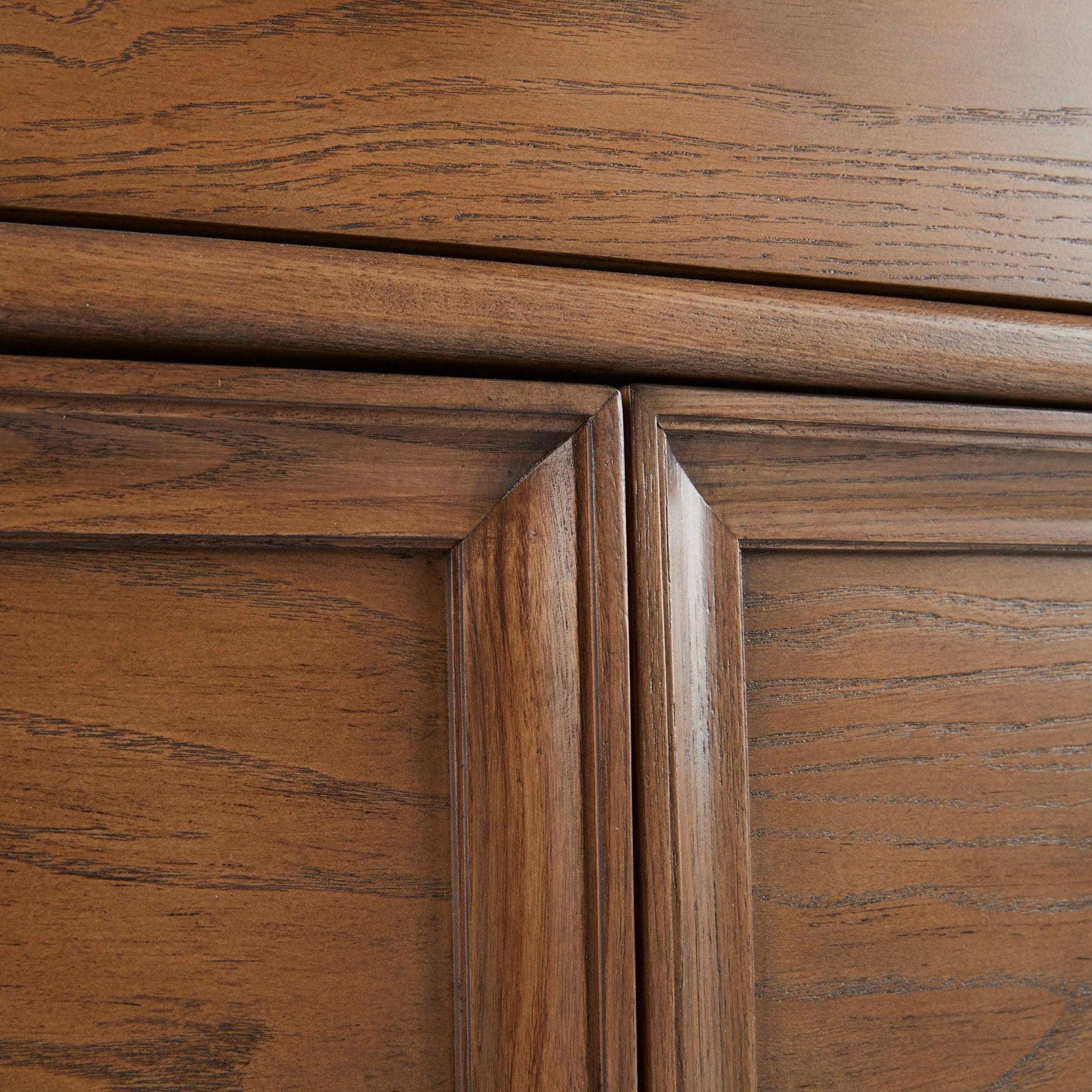 Maxi-Cosi Nursery Quiet Luxury 7-Drawer Dresser