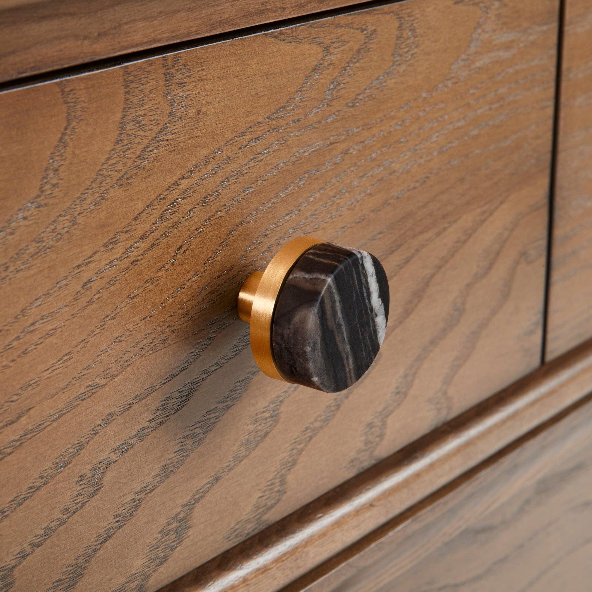 Maxi-Cosi Nursery Quiet Luxury 7-Drawer Dresser