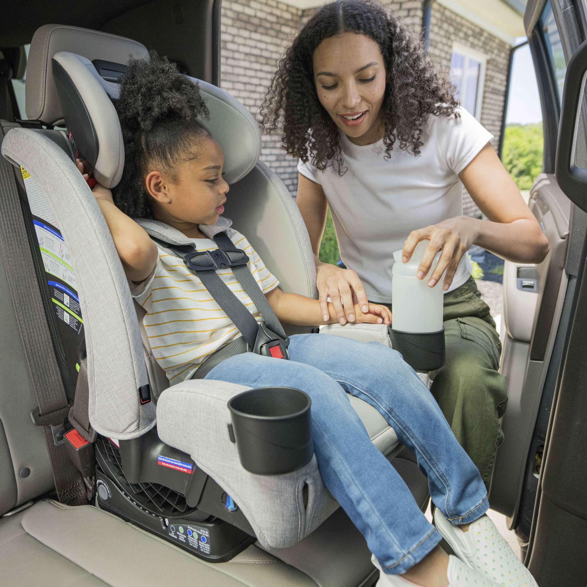britax one for life clean comfort Britax One4Life Slim All in One Car Seat Parchment