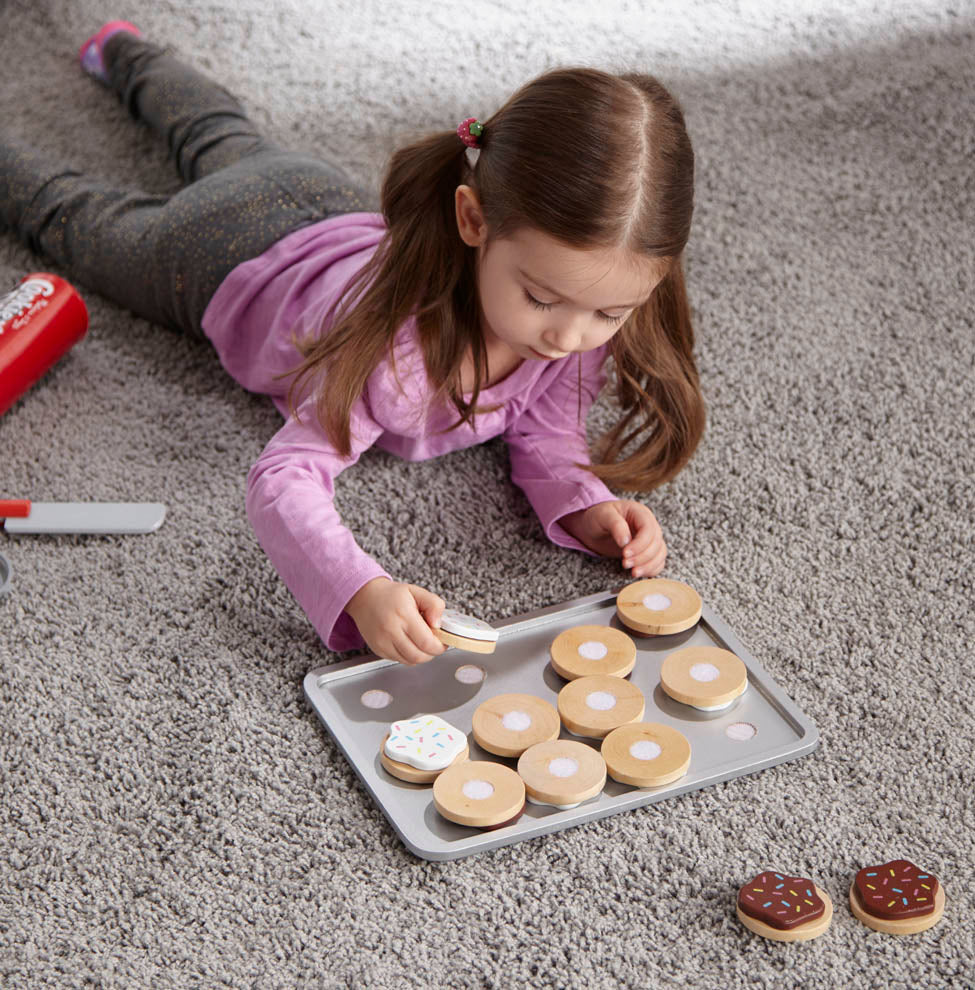 Melissa and doug slice best sale and bake cookie set