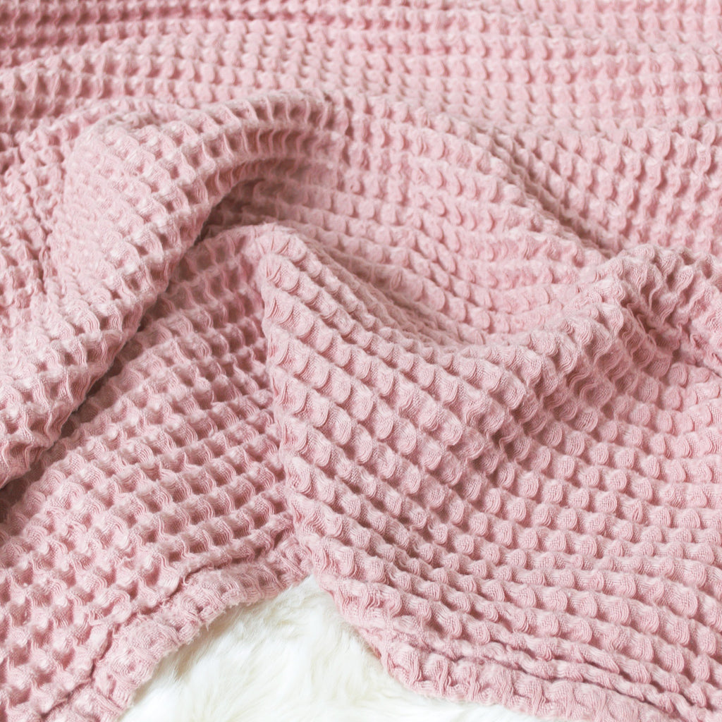Sugar + Maple Honeycomb Blanket - Blush Pink