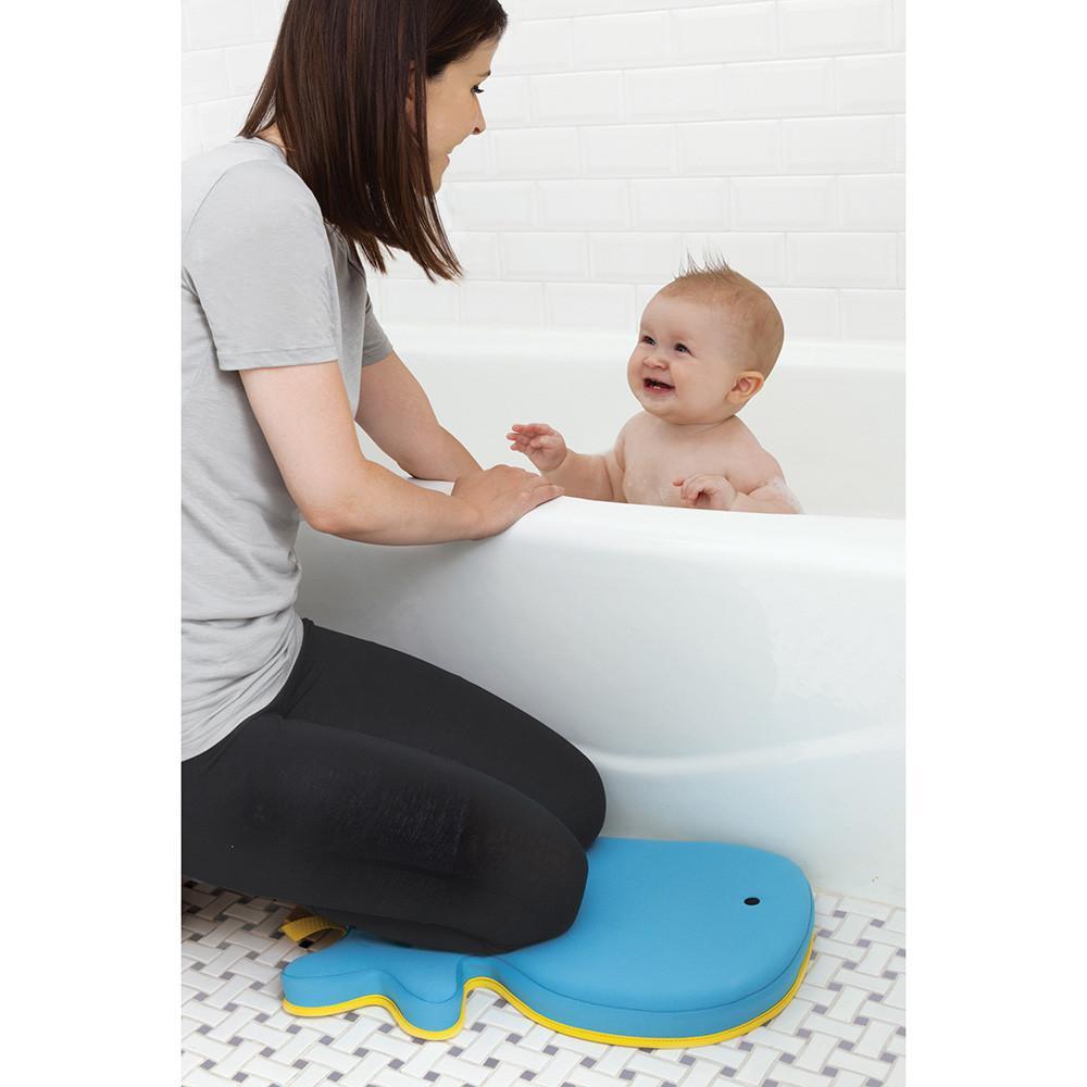 7 Best Baby Bath Kneelers in 2018 - Baby Bath Mats and Kneeling Pads