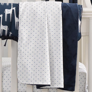 Liz & Roo Navy Giraffe Bumperless Crib Bedding 4-pc. Set